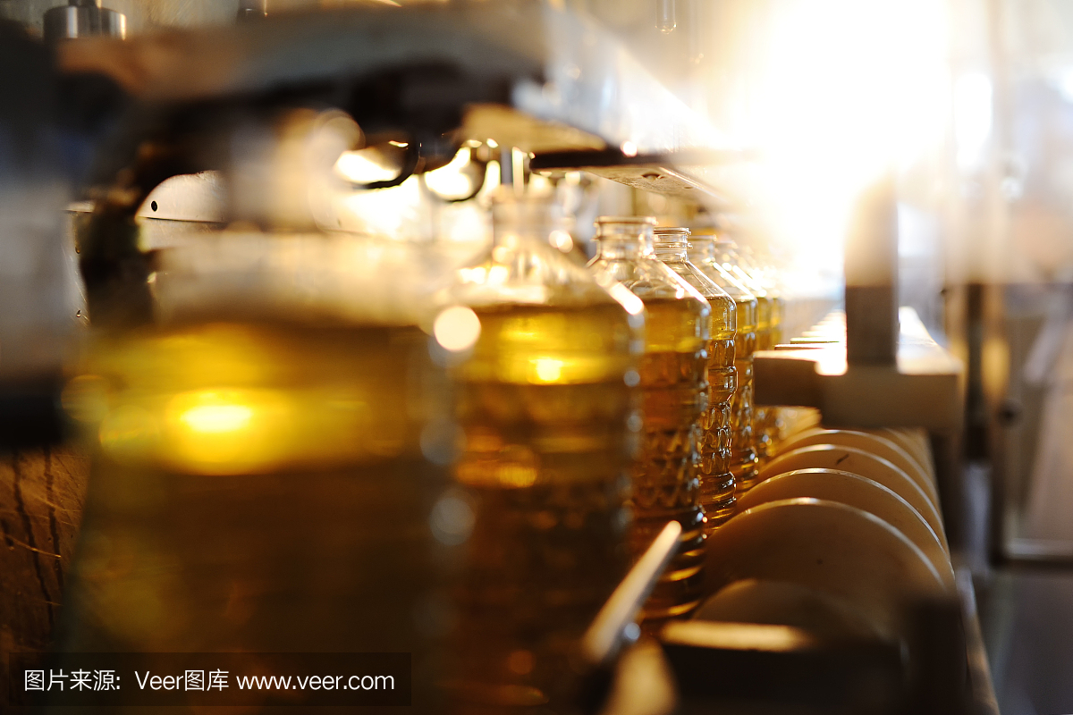 生產(chǎn)向日葵油的工廠。