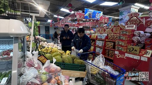 武寧縣市場(chǎng)監(jiān)督管理局開展春節(jié)前食品安全專項(xiàng)抽檢行動(dòng) 圖